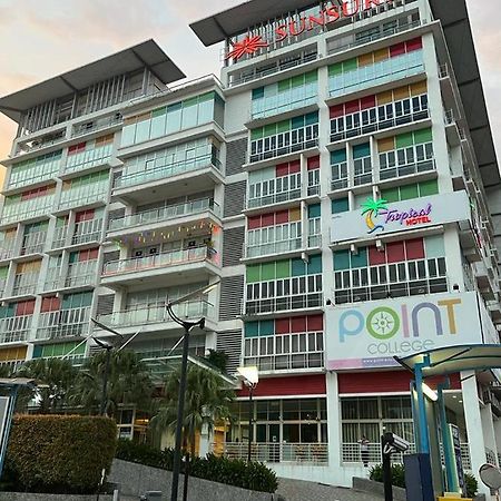 Tropical Hotel Kota Damansara Петалинг-Джая Экстерьер фото